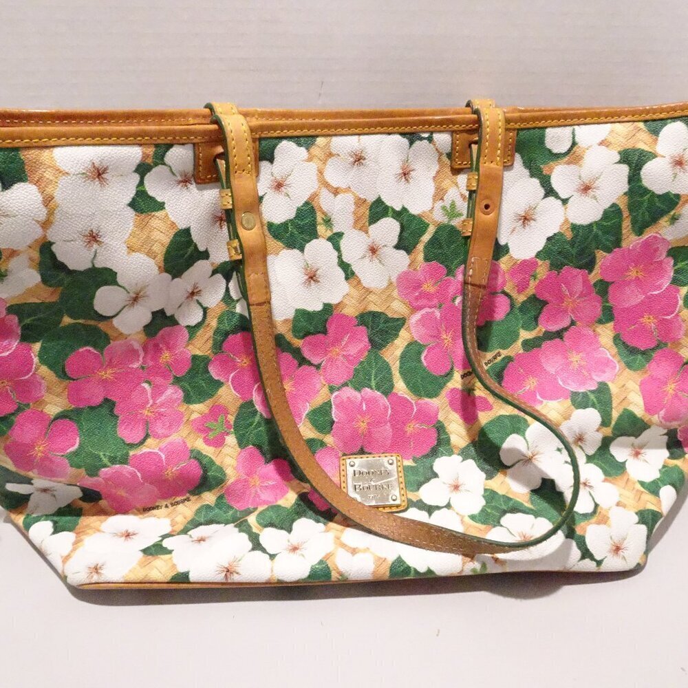 Dooney & Bourke Leisure Large Shopper Tote Pink White Flowers Basketweave Leathe